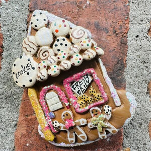 Vintage Unique Gingerbread house sweet cookies dessert food
Christmas Brooch